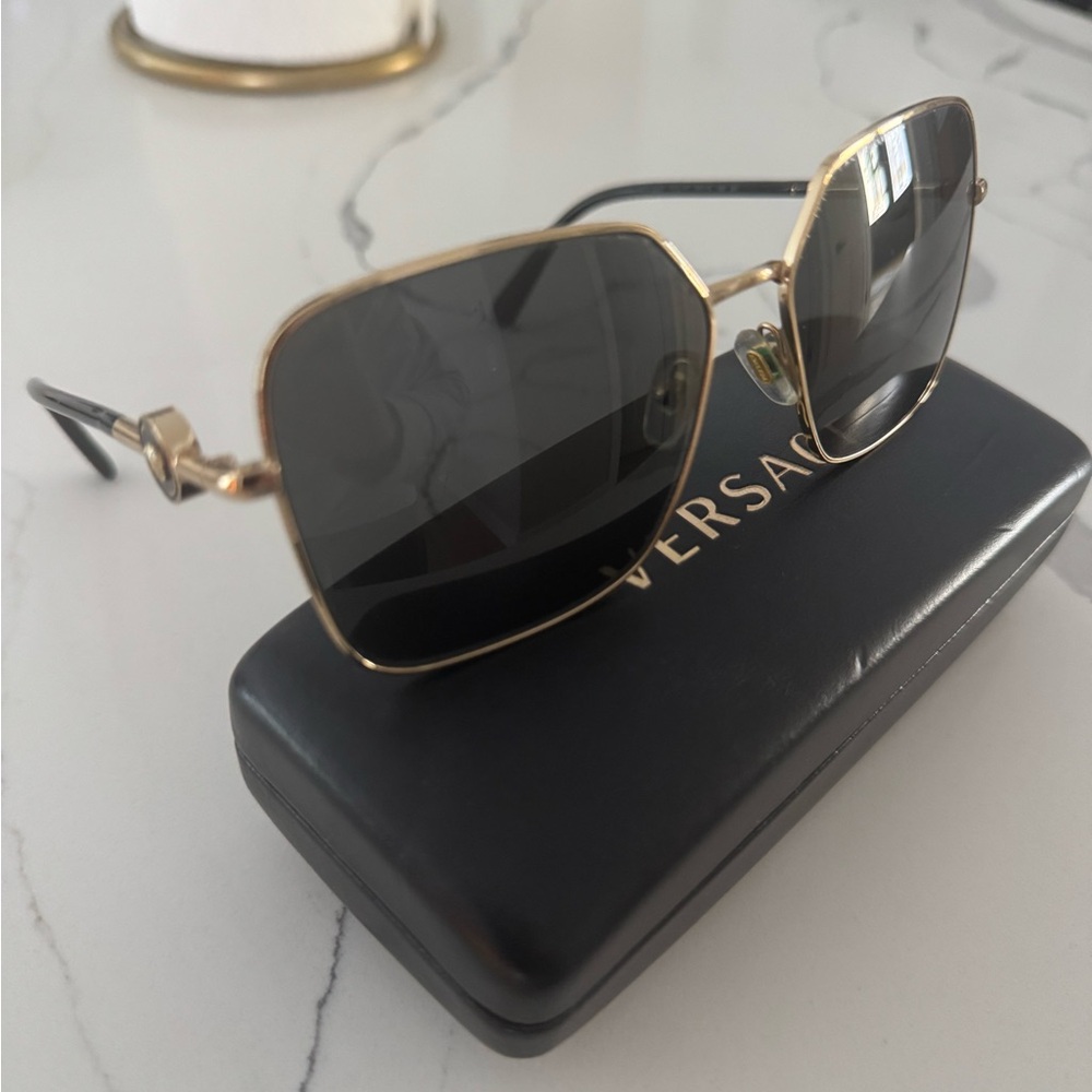 Versace Gold Frame Sunglasses with Black Lenses - Picture 3 of 5